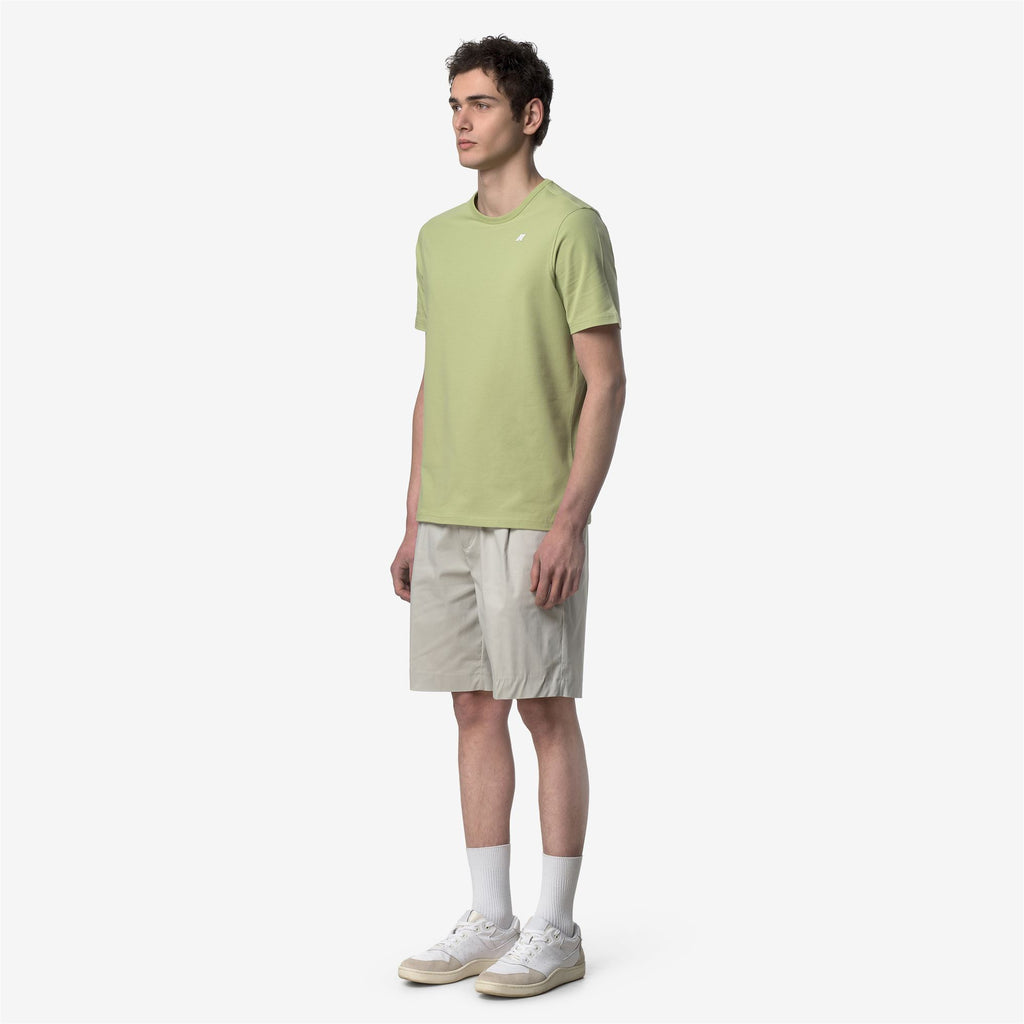T-Shirts & Top_Man_ADAME LIGHT STRETCH JERSEY_T-Shirt_Green Dk Lime - Commercial 5
