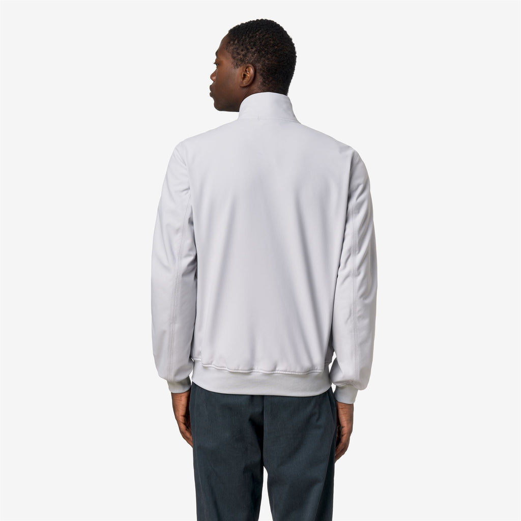 Jackets_Man_HERVE BONDED_Short_Grey Ash - Blue Depth - Commercial 6