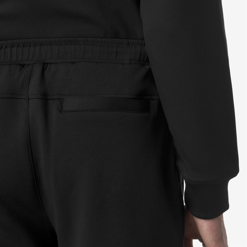 Shorts_MAN_THEOTIME LIGHT SPACER_Sport Shorts_Black Pure - Commercial 7