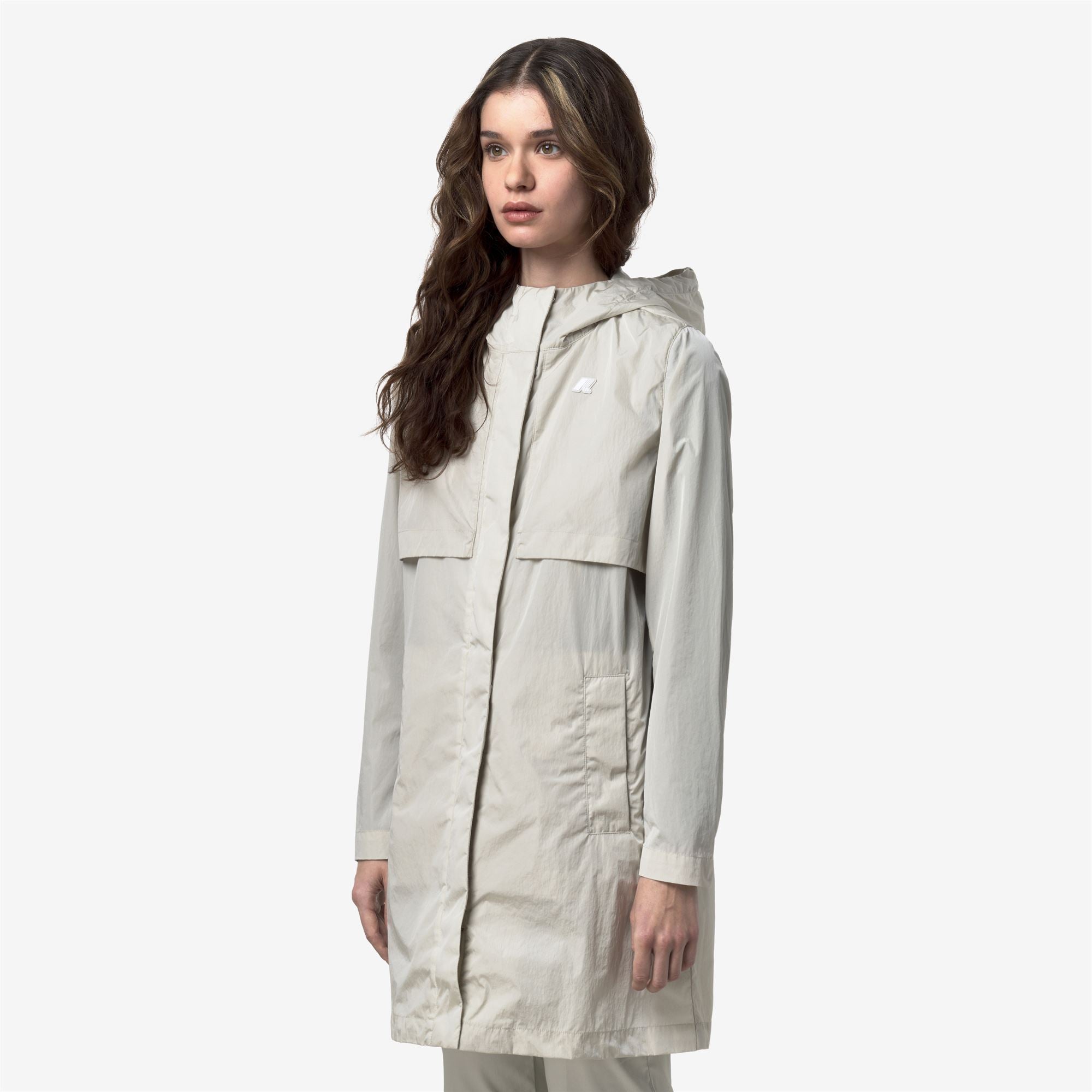 Jackets_Woman_SOPHILENE SATIN GLASS_Mid_BEIGE LT - Commercial 5