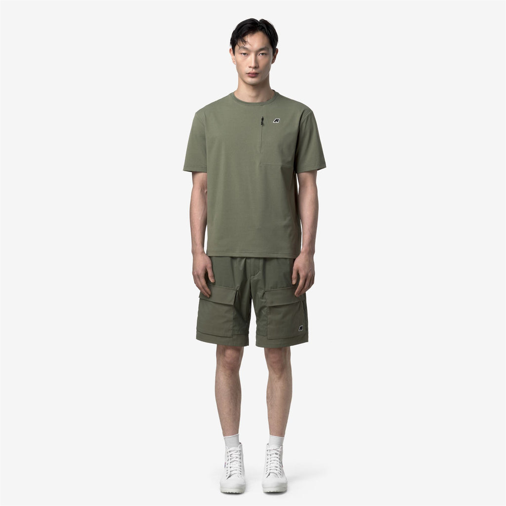 Shorts_Man_BREGER_Sport Shorts_Green Lichen - Commercial 4
