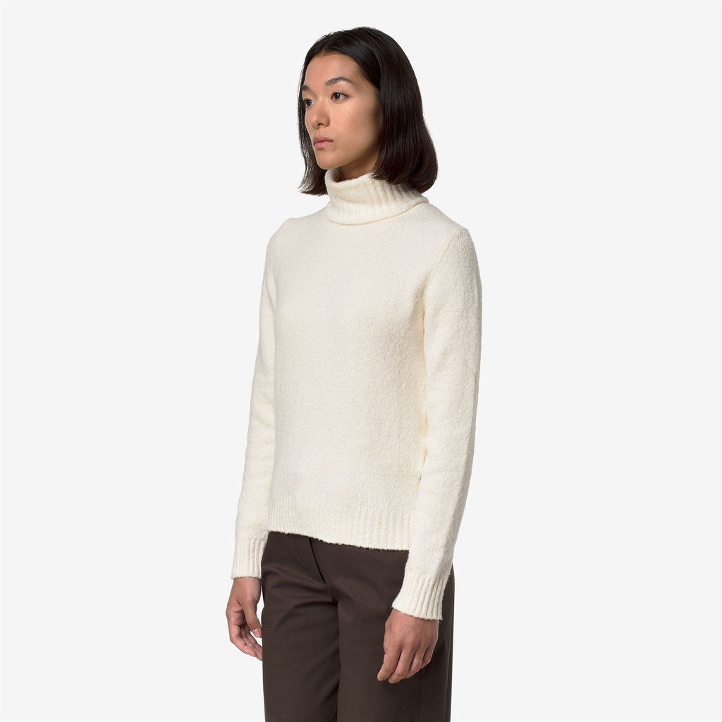 Knitwear_Woman_PEGGY SPONGE YARN_Pull Over_White Natural - Commercial 5