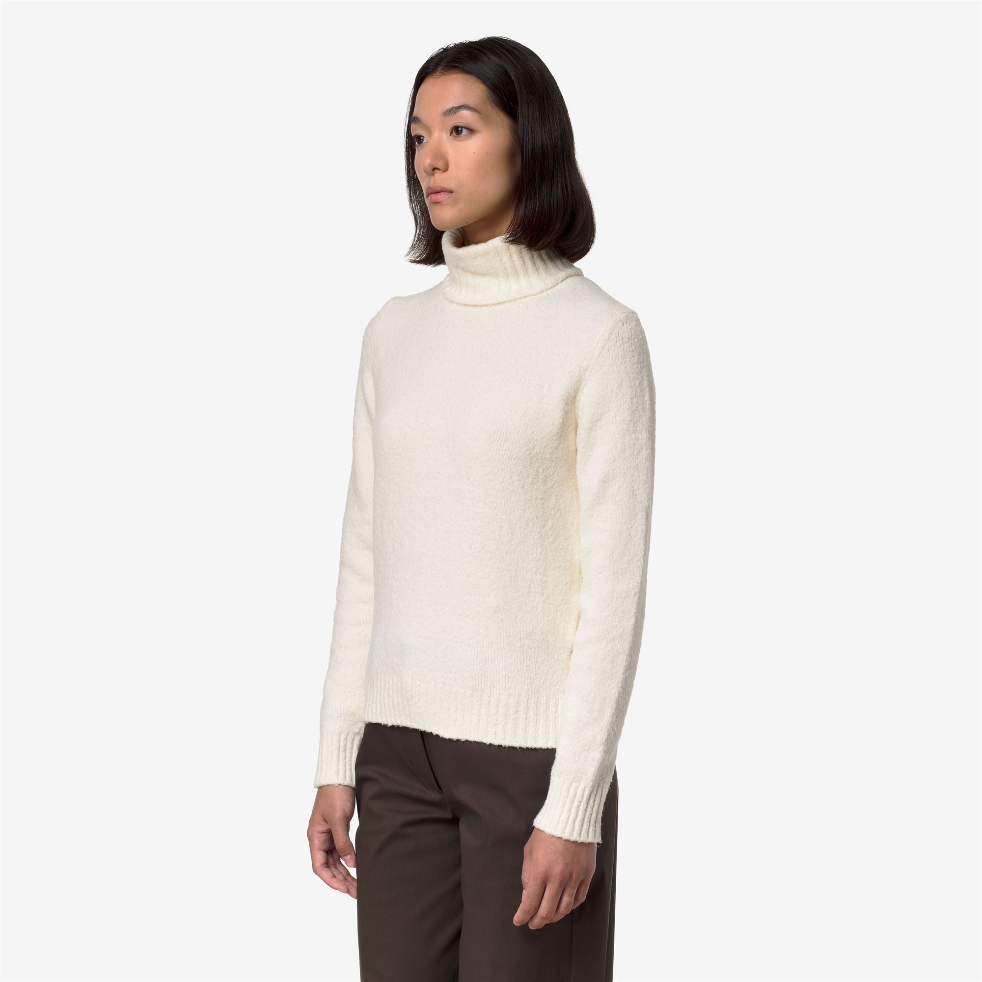Knitwear_Woman_PEGGY SPONGE YARN_Pull Over_White Natural - Commercial 5