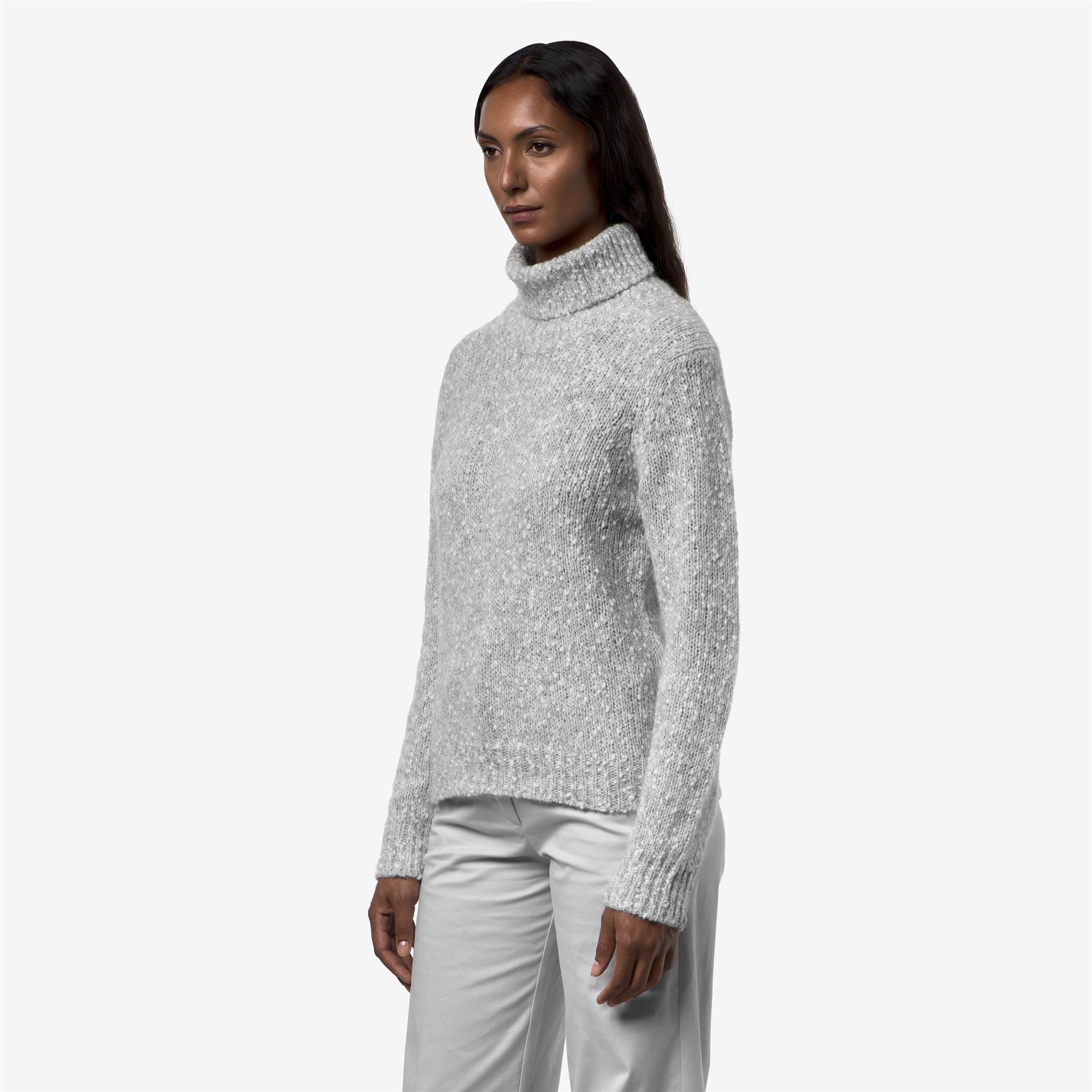 Knitwear_Woman_CORINE COCCOLA YARN_Pull Over_GREY - WHITE - Commercial 5