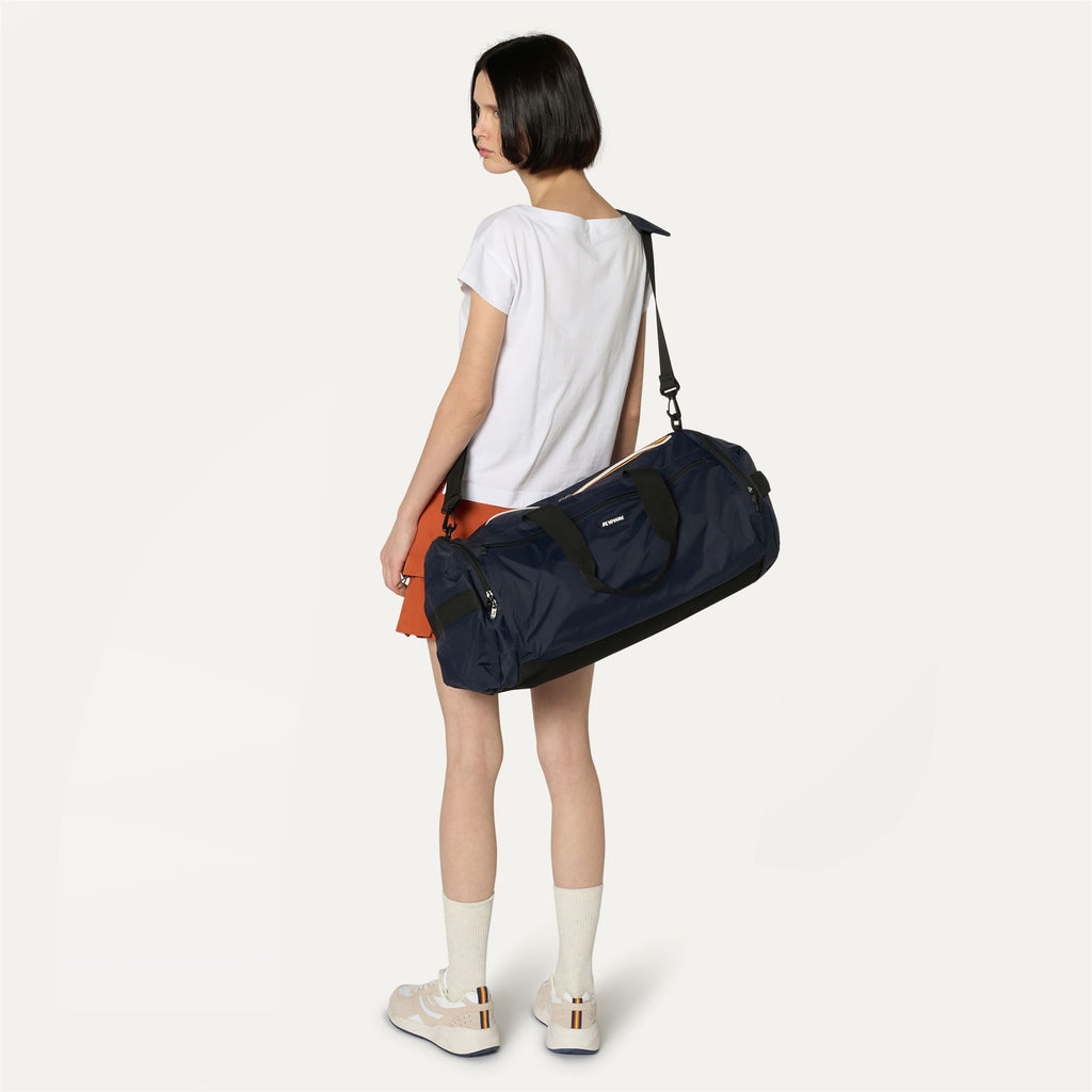 Bags_UNISEX_MAREVILLE M_Duffle_Blue Depth - Commercial 4