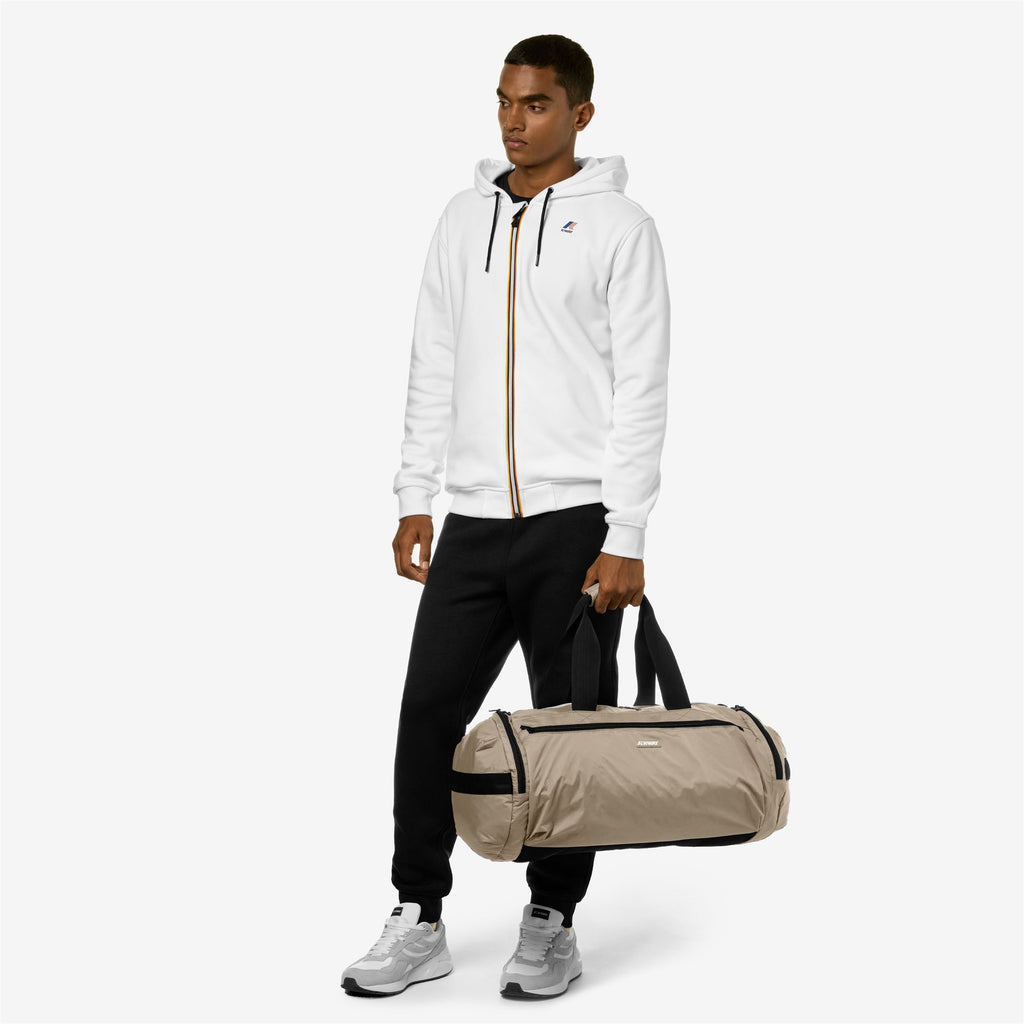 Bags_UNISEX_MAREVILLE M_Duffle_Beige Taupe - Commercial 4