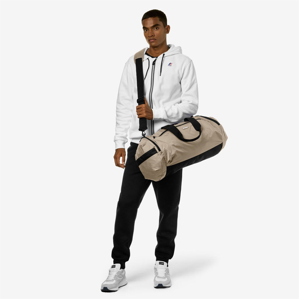 Bags_UNISEX_MAREVILLE M_Duffle_Beige Taupe - Commercial 5