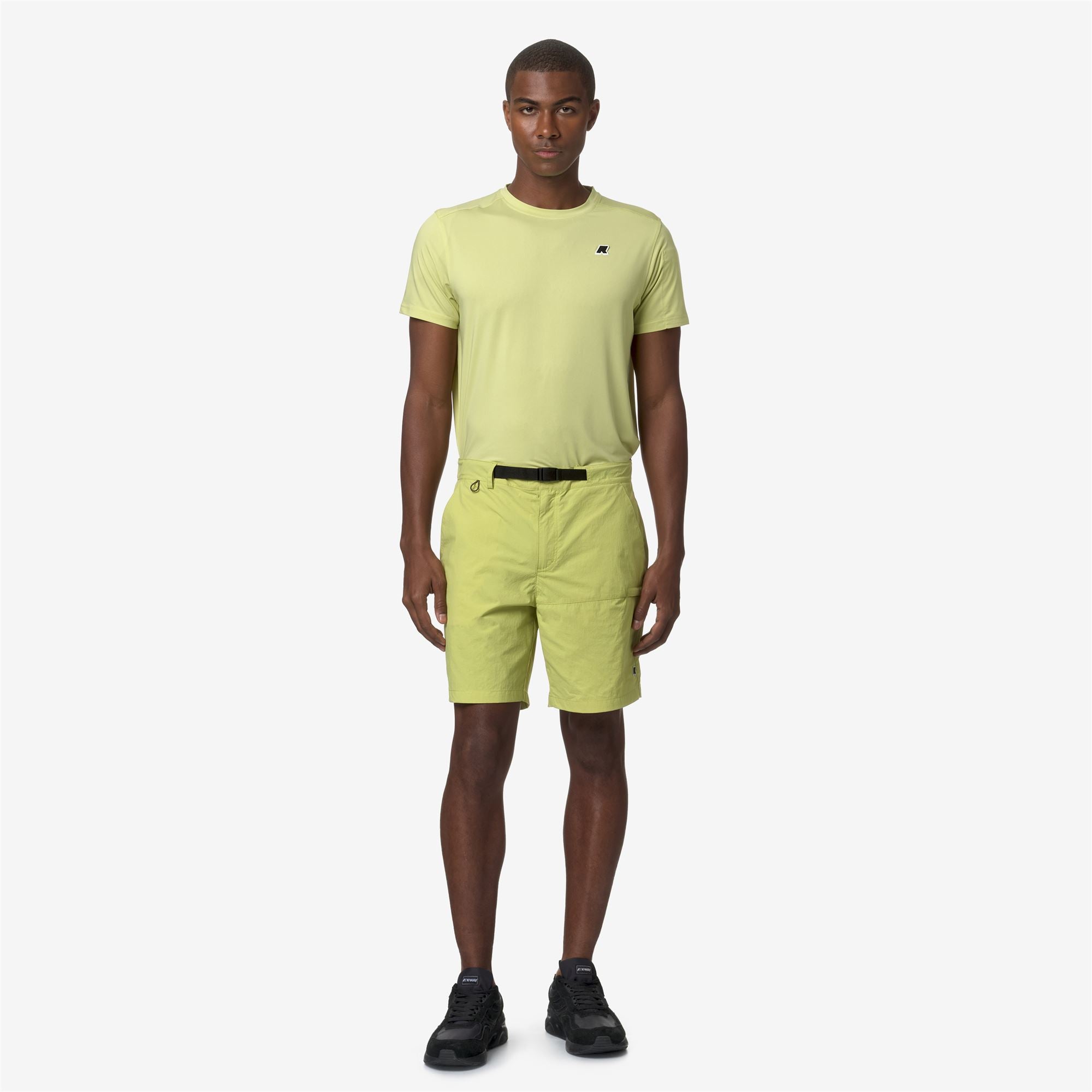 Shorts_Man_TAPRINNE_Cargo_Green Celery - Commercial 4