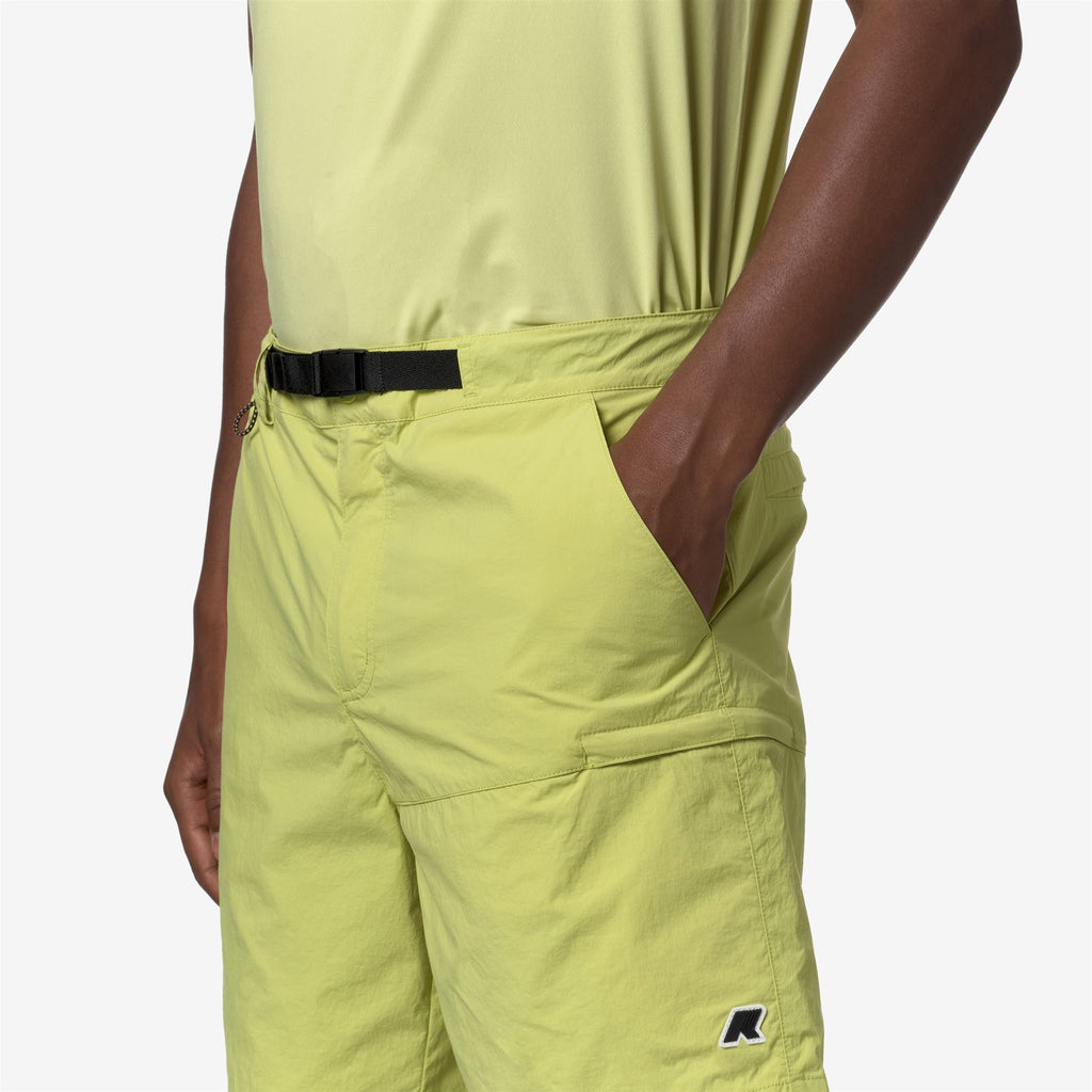 Shorts_Man_TAPRINNE_Cargo_Green Celery - Commercial 7