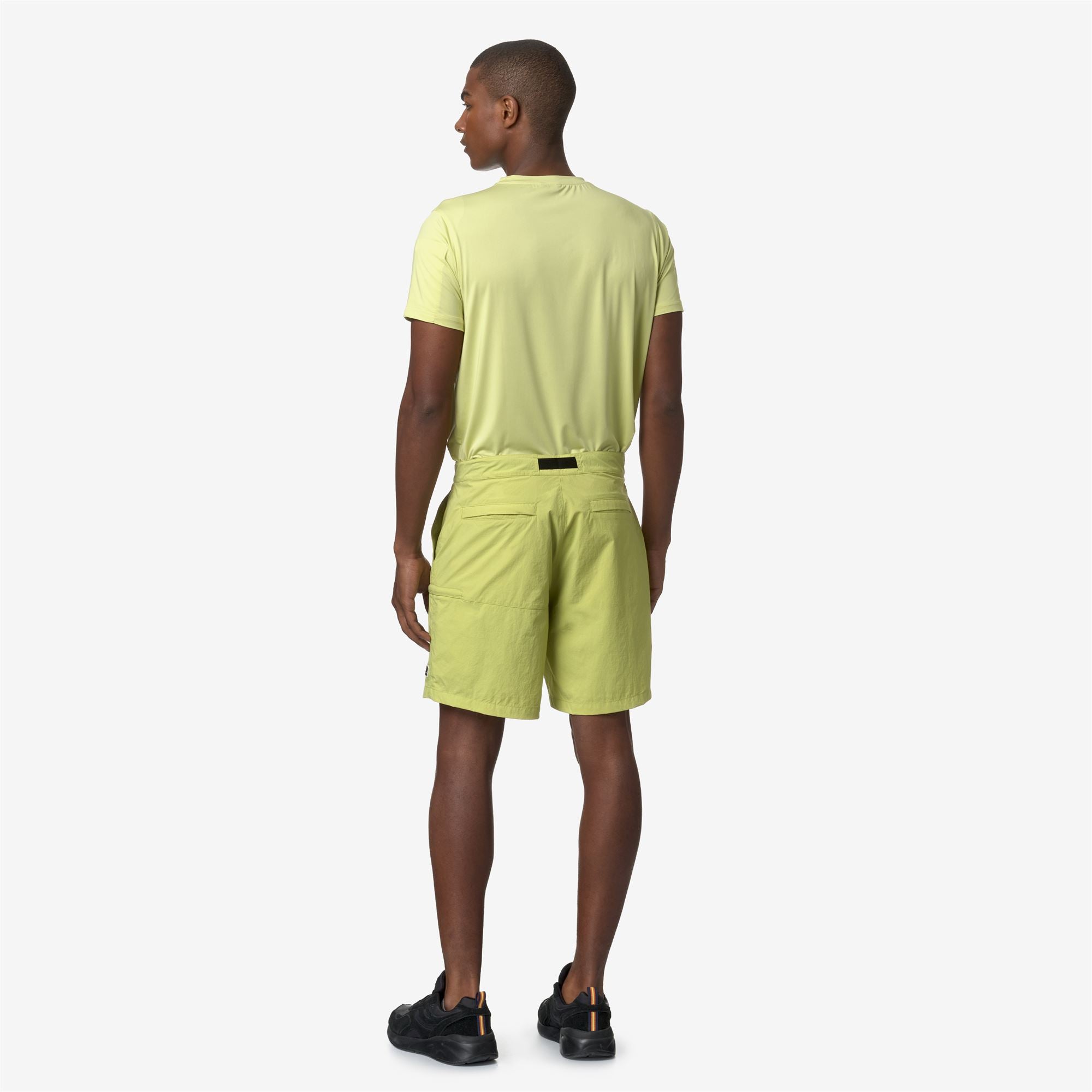 Shorts_Man_TAPRINNE_Cargo_Green Celery - Commercial 6
