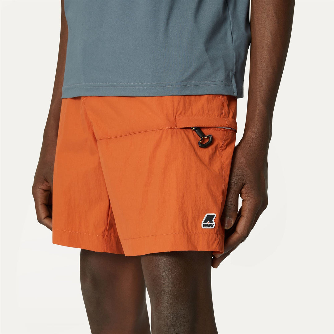 TAPRINNE - Shorts - Cargo - MAN - ORANGE COPPER
