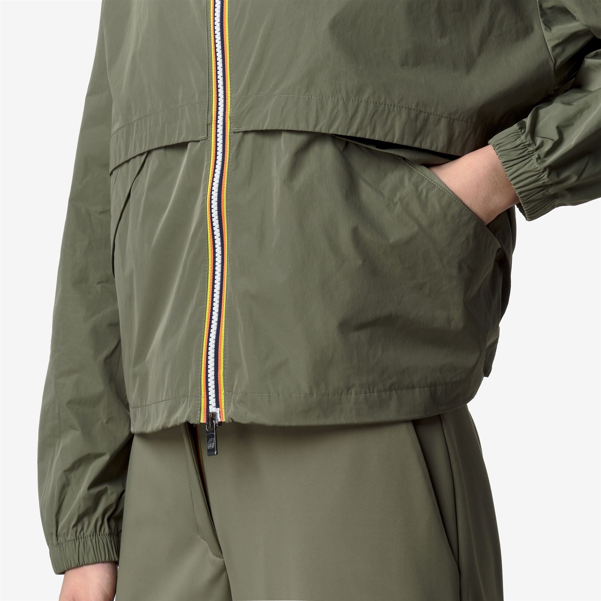 Jackets_WOMAN_AUBETTE MEMORY TOUCH_Short_Green Lichen - Commercial 7
