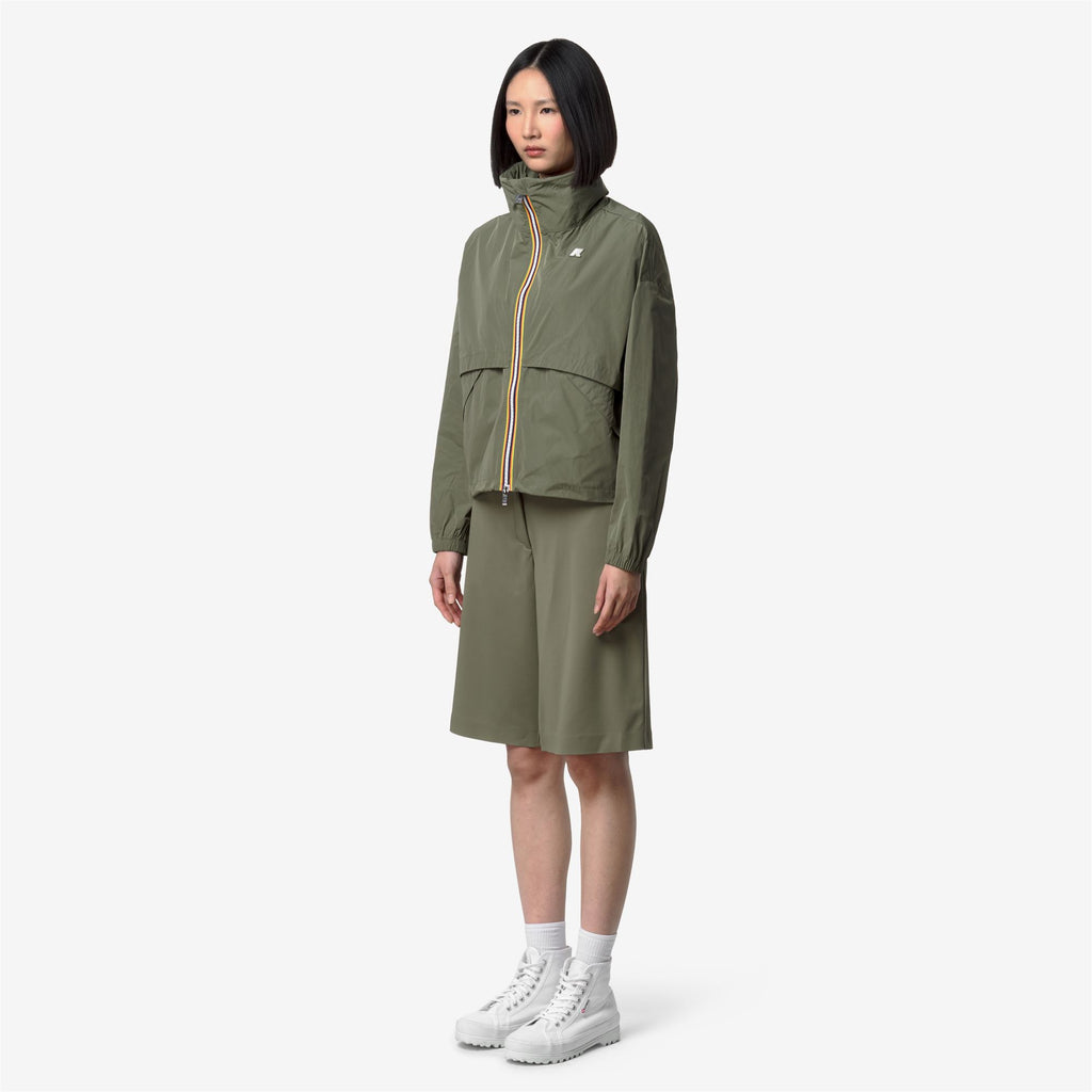 Jackets_WOMAN_AUBETTE MEMORY TOUCH_Short_Green Lichen - Commercial 5