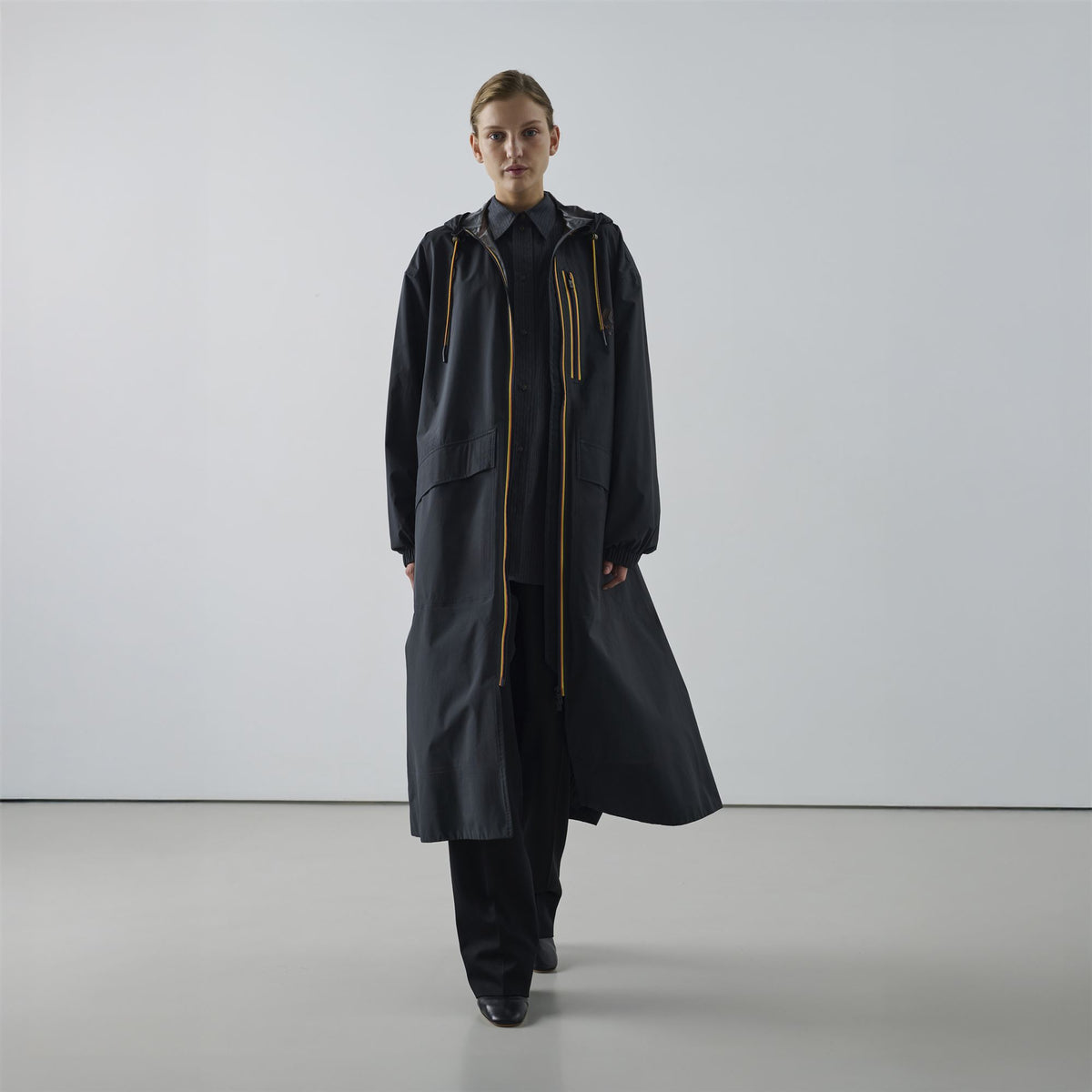 Jackets_WOMAN_ PRADEL SOEUR_Long_Black Sand - Commercial 3