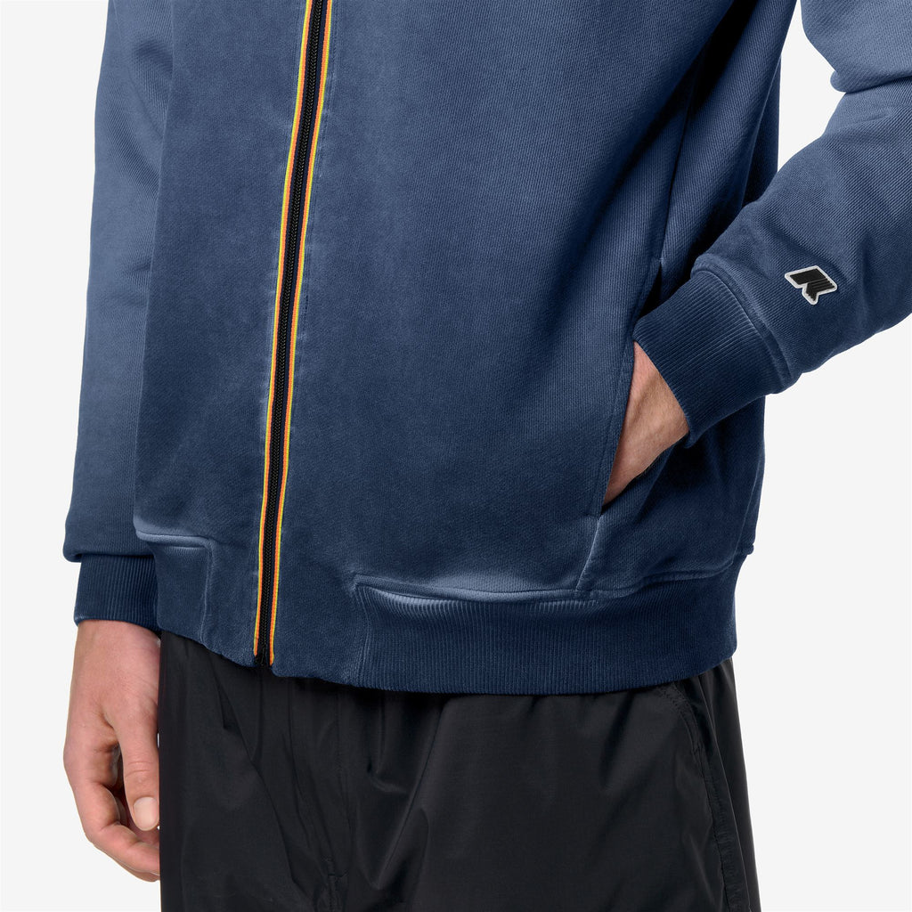 Fleece_Man_RAINER LF_Jumper_Blue Insignia - Commercial 7