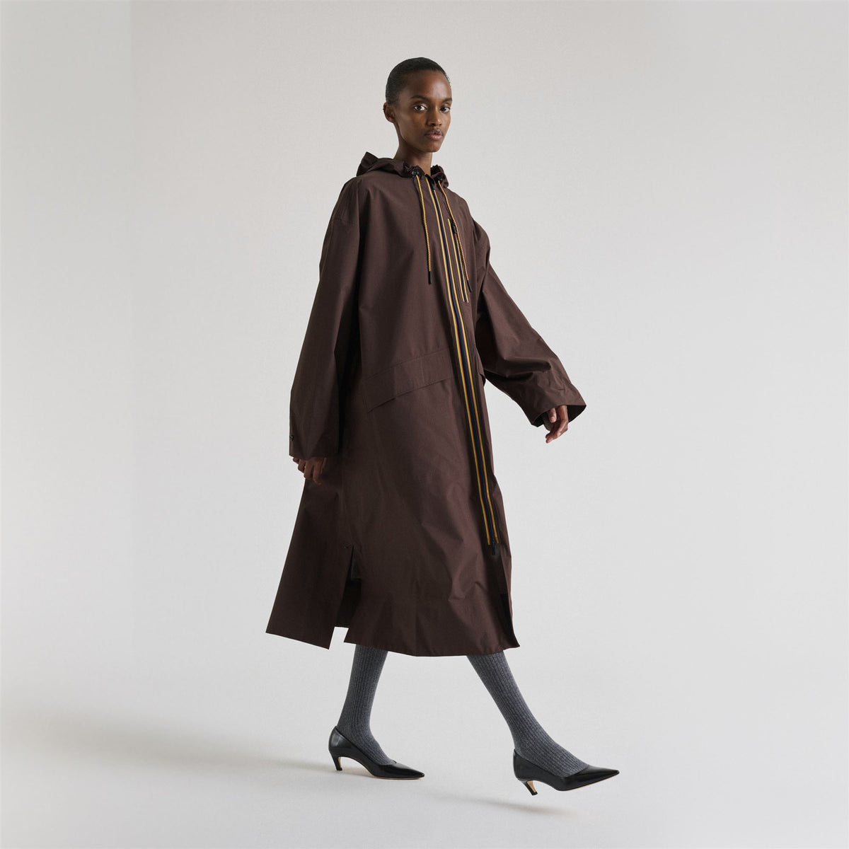 Jackets_Unisex_LE VRAI 2.1 AMIABLE  PRADEL SOEUR_Long_Brown Coffee - Commercial 5